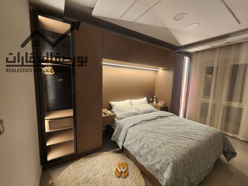 10 b7a6c96c-c461-4577-82e3-c34ece1e5d0d. jpg