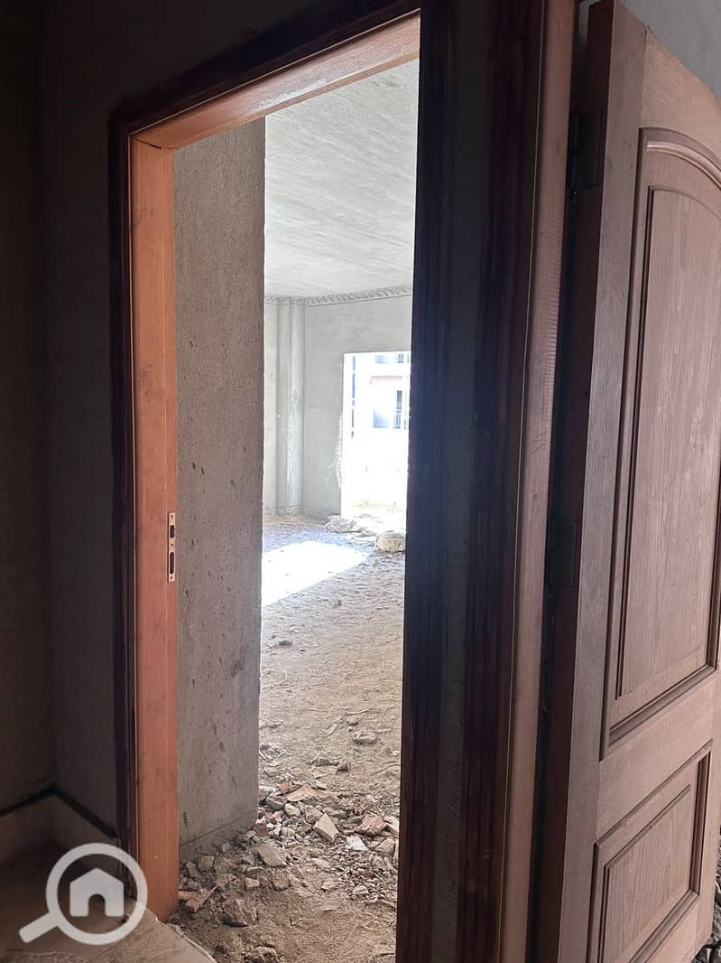 4 WhatsApp Image 2025-12-08 at 12.21. 17 PM (1). jpg