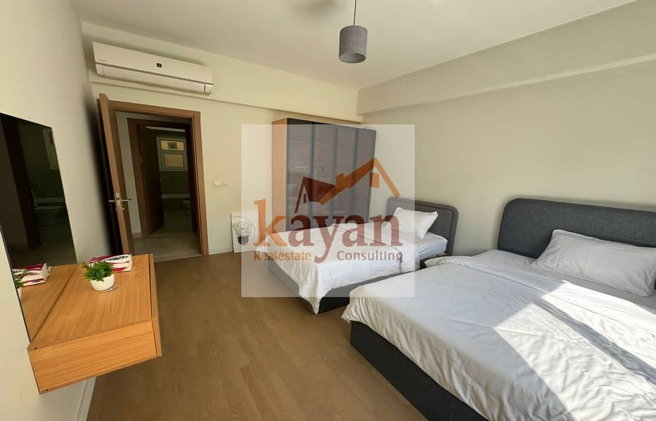 10 fb7d9604-a731-42d7-8f76-eb9a8ec94b79. jpg