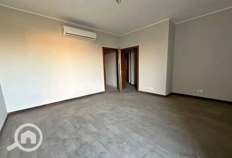 2 566272678_702874752856500_2384227446992522257_n. jpg