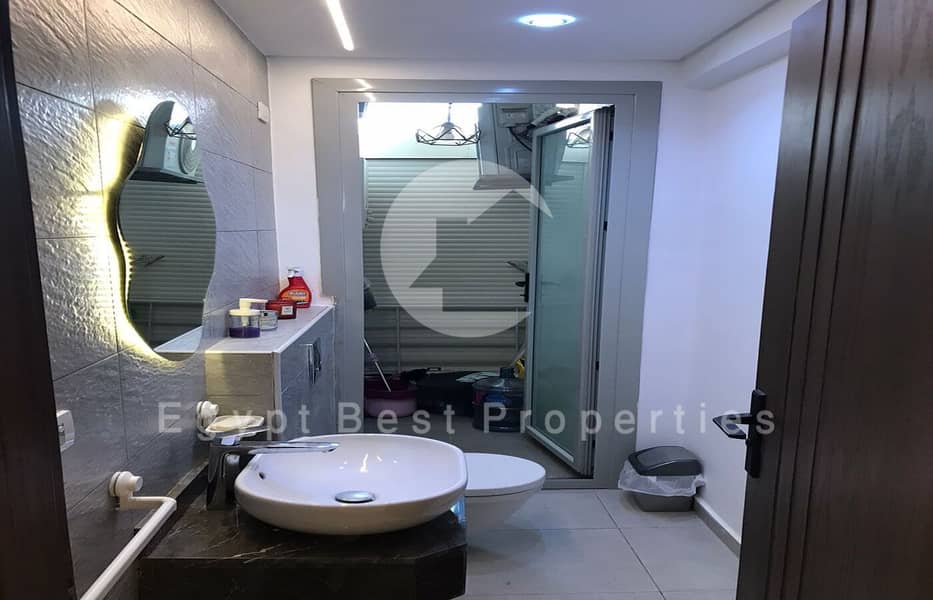 8 WhatsApp Image 2025-12-07 at 16.49. 06_4b1ab3dd. jpg