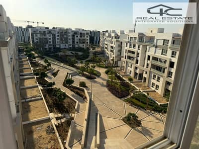 3 Bedroom Duplex for Sale in New Cairo, Cairo - WhatsApp Image 2025-12-08 at 12.49. 09. jpeg 3 Bedroom Duplex for Sale in New Cairo, Cairo - WhatsApp Image 2025-12-08 at 12.49. 09. jpeg