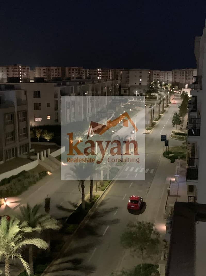 4 f7ef1531-1813-4ba7-8747-ee7c2b10ba5b. jpg