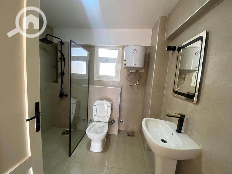 3 592910871_897434773457109_7320050464420178271_n. jpg