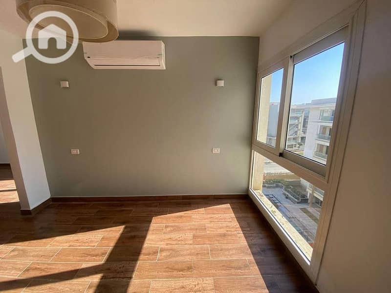 8 594130201_1855951015293351_8988043108921838819_n. jpg