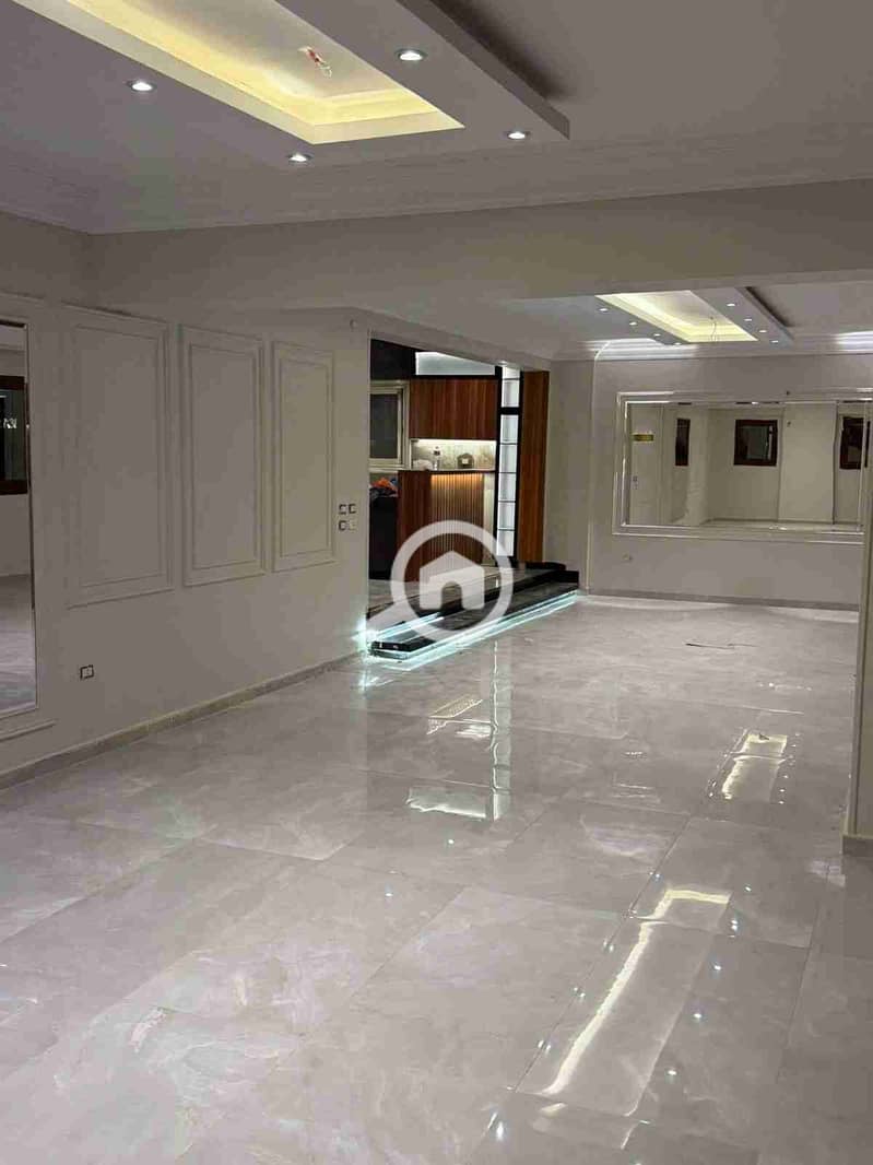 1000313019. jpg 1000313019. jpg