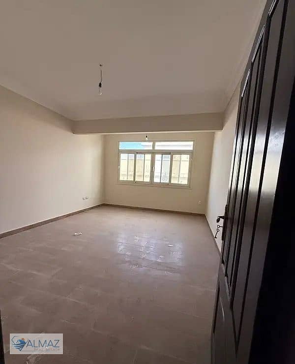 3 WhatsApp Image 2025-12-08 at 12.52. 05 PM (1). jpeg