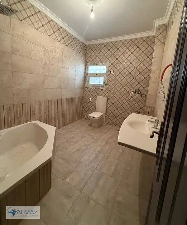 7 WhatsApp Image 2025-12-08 at 12.52. 06 PM. jpeg