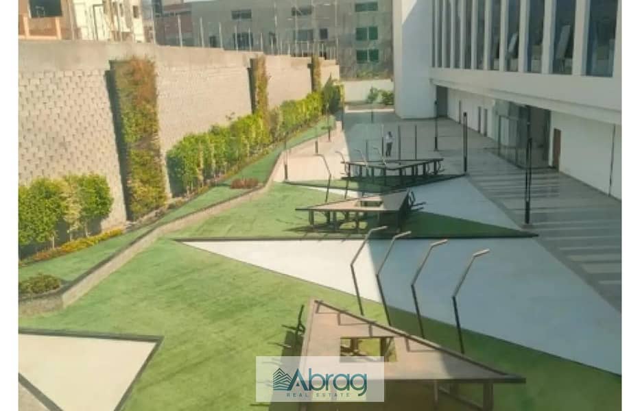 12 8310218-30a8ao. jpg