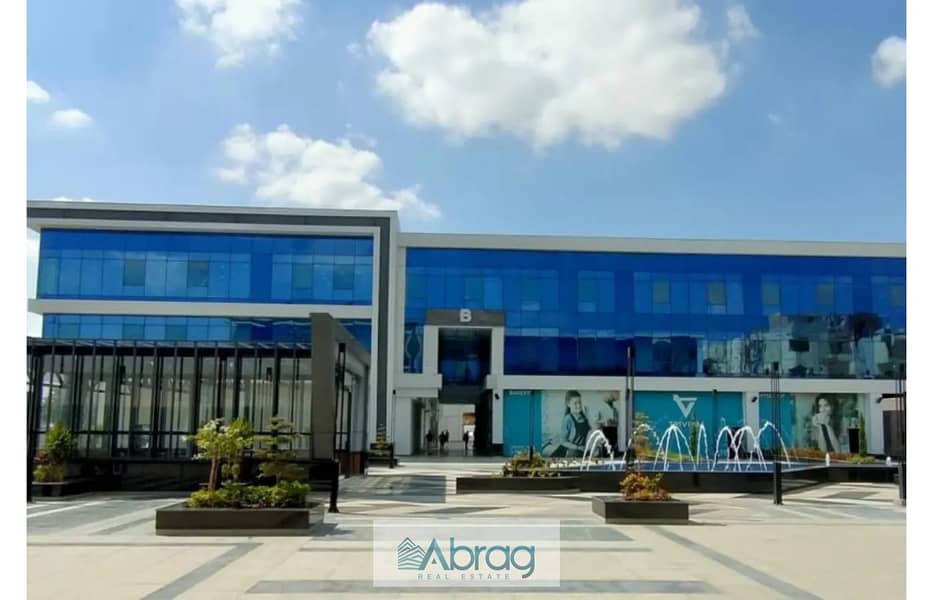 13 8310218-f2192o. jpg