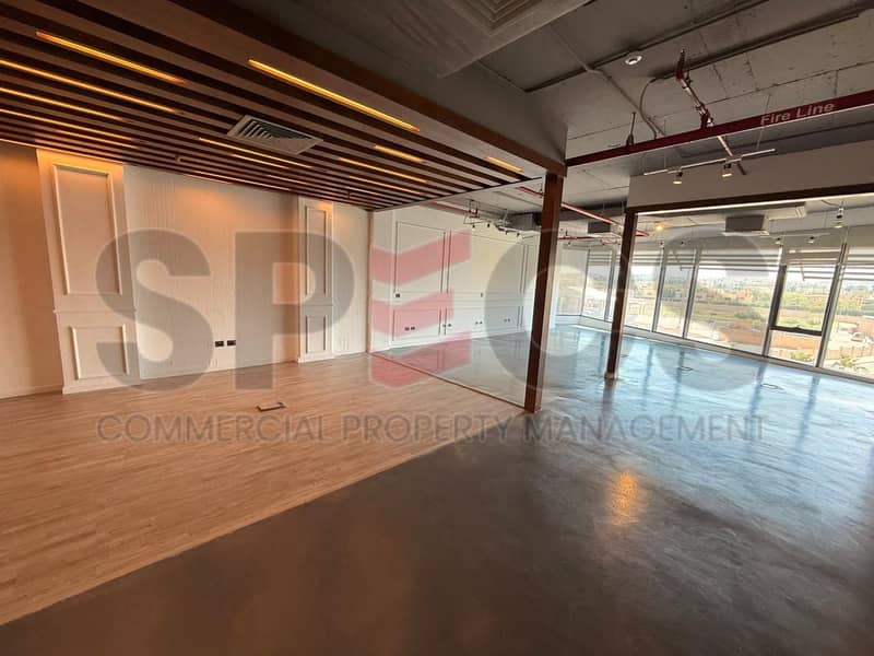 photo_5945258426395379711_y. jpg photo_5945258426395379711_y. jpg