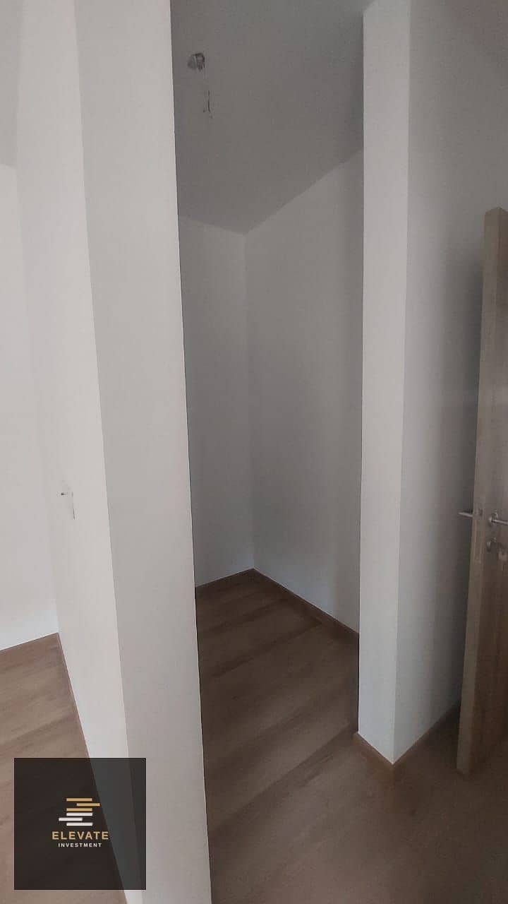 6 WhatsApp Image 2025-12-07 at 2.24. 53 PM. jpeg