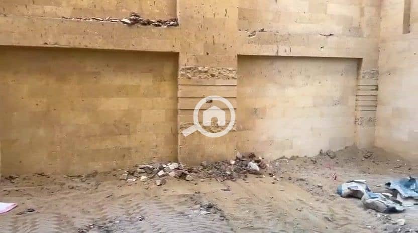 3 WhatsApp Video 2025-12-08 at 1.25. 54 AM_000066. jpg