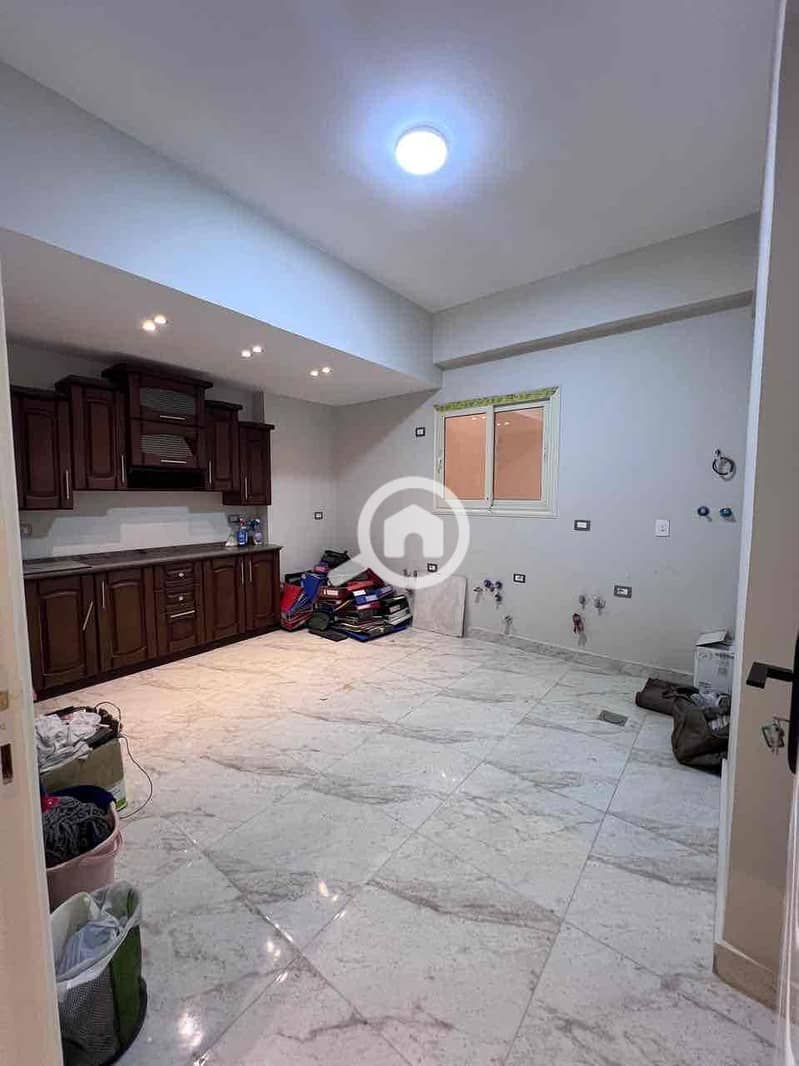 9 cbe353b6-1f5b-4742-870b-ef7c00383570. jpg