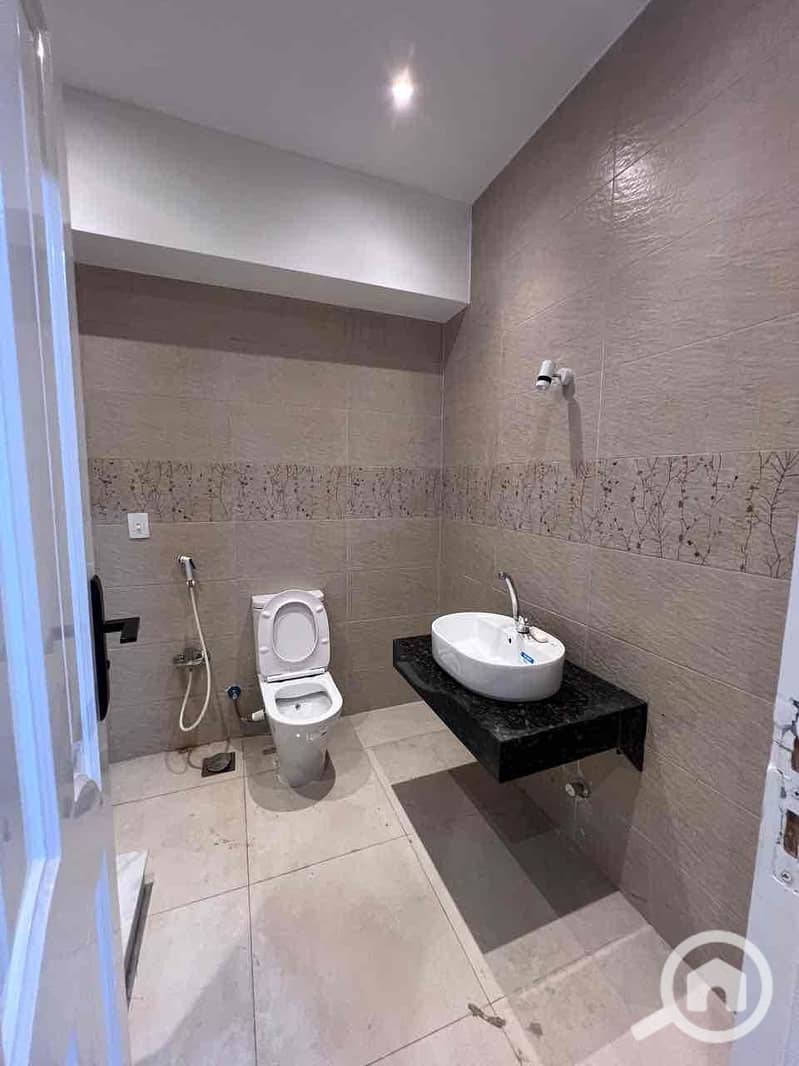 14 61b30f28-f28c-43f0-a714-cf3f59f871ec. jpg