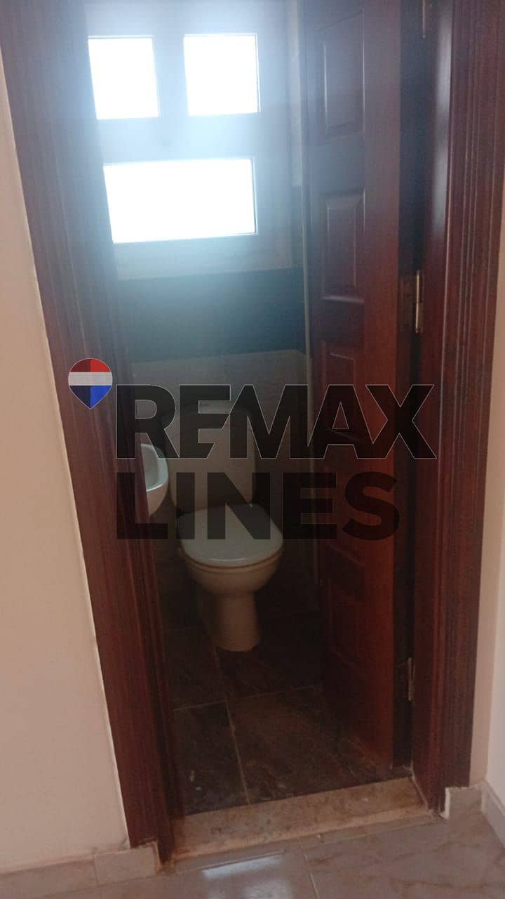 7 WhatsApp Image 2025-12-08 at 09.53. 18 (2). jpeg