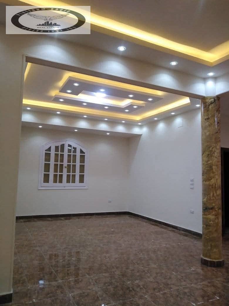 2 60ff0eaf-0544-4eb6-9d40-a2e9bd648e72. jpg