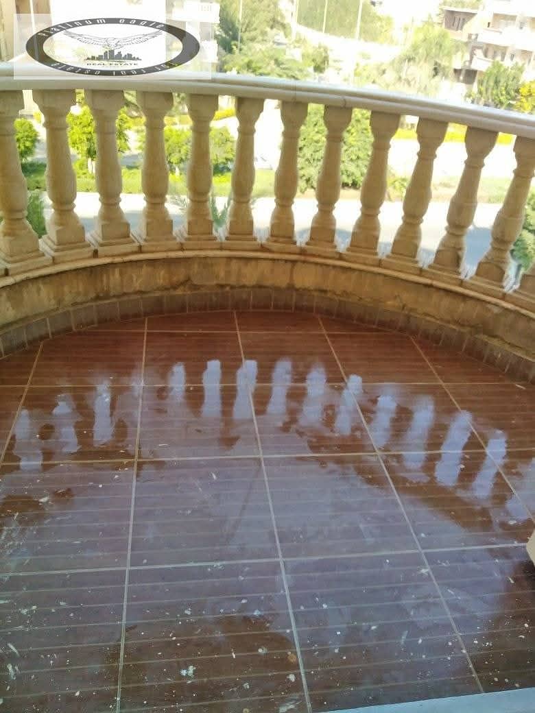 4 5cc4c546-1067-4f45-906c-5d8a52116146. jpg