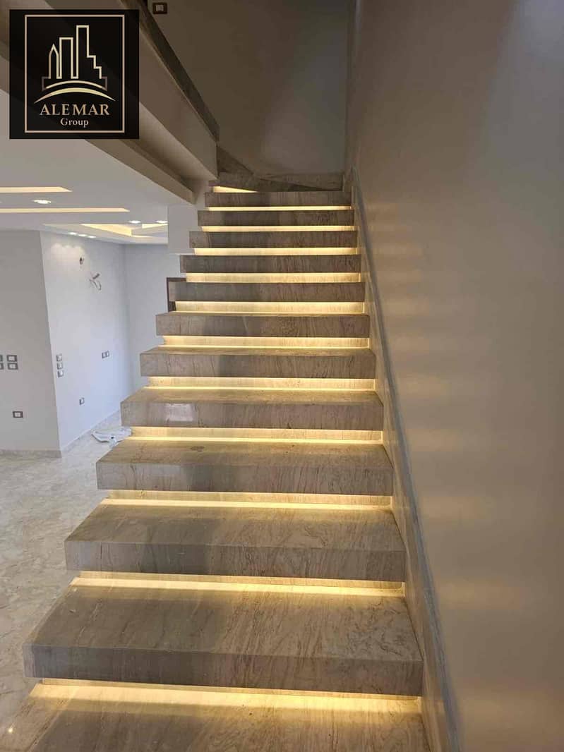 14 81cb67c9-084f-4b75-a7a7-fdb2fcf807d9. jpg