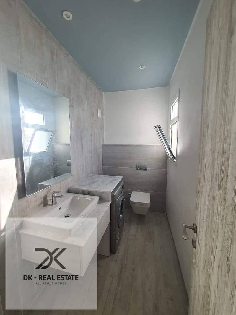 5 WhatsApp Image 2025-12-08 at 1.20. 48 PM (1). jpeg