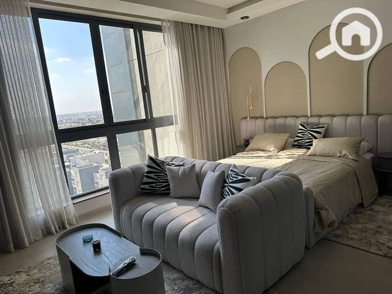 5 332b05af-d30f-4688-8954-1dbe44a514d0. jpeg