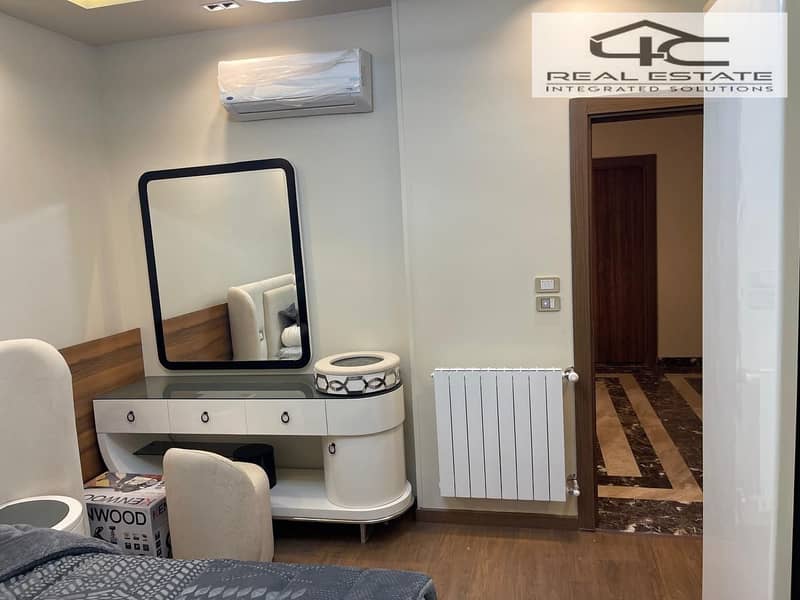 8 WhatsApp Image 2025-12-08 at 00.08. 54 (1). jpeg