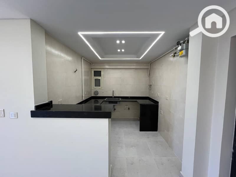 3 24d796a5-45bd-4dac-b26b-d7636912b21d. jpg