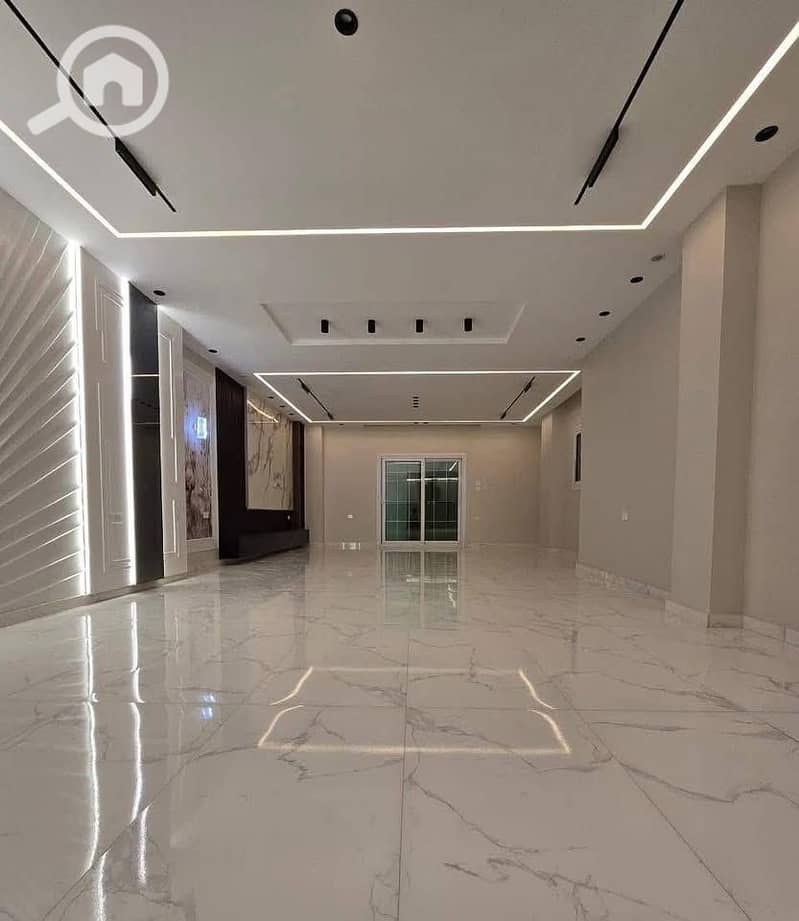 5 595753944_26142339738687195_2181818441140580647_n. jpg