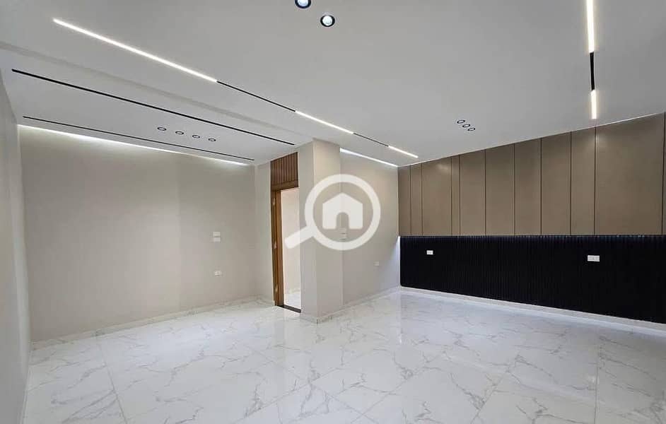 6 595782889_26142340075353828_948732627417843971_n. jpg