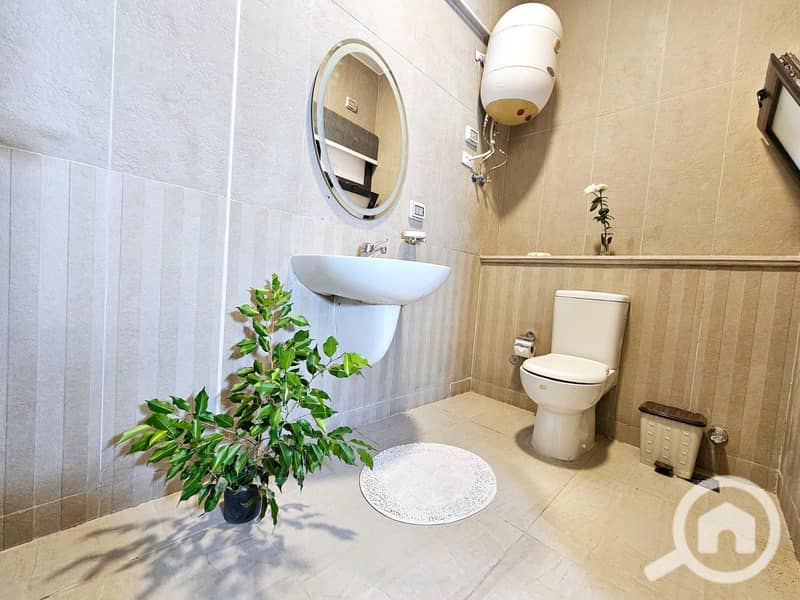 8 WhatsApp Image 2025-12-07 at 10.16. 15 PM (1). jpeg