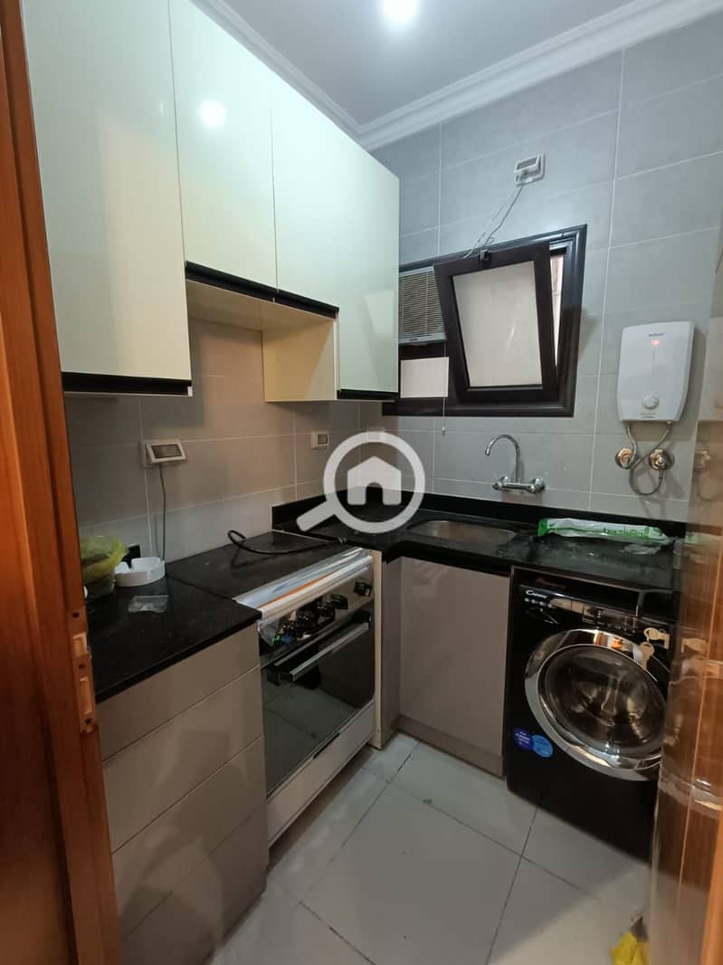 3 2b50dd83-21ff-49c6-9ba1-8d9a5779472e. jpeg