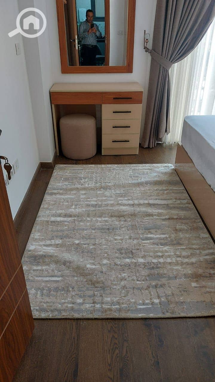 10 f7a9ca8a-631d-483b-b26f-37fc3f6beb21. jpeg