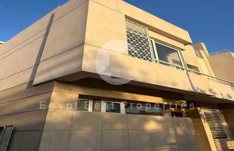 تاون هاوس 4 غرف نوم للبيع في الشيخ زايد، الجيزة - 0ba5190a-b09f-4c0a-a086-38d6da368b43. jpeg تاون هاوس 4 غرف نوم للبيع في الشيخ زايد، الجيزة - 0ba5190a-b09f-4c0a-a086-38d6da368b43. jpeg