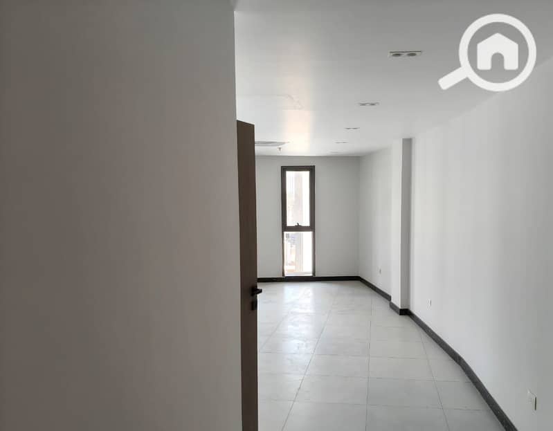 3 WhatsApp Image 2025-10-29 at 18.50. 30_5786de62. jpg