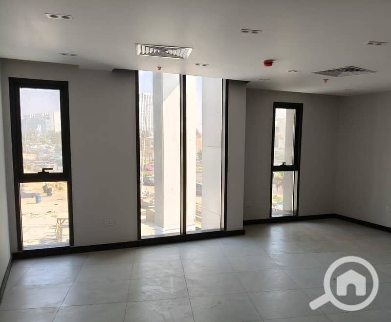 6 WhatsApp Image 2025-10-29 at 18.50. 31_59497e36. jpg