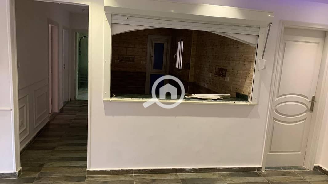 2 2d648ee9-d005-4934-87c1-f3a14d73d9b2. jpg