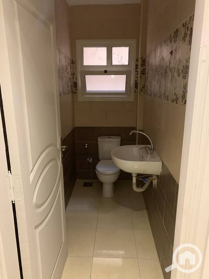 9 53849f90-5b1f-4d45-b08e-4132738d664f. jpg