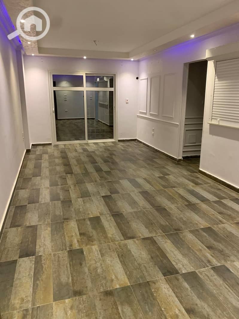 13 d3c72552-0268-4f45-81d6-b5f01b6c3105. jpg