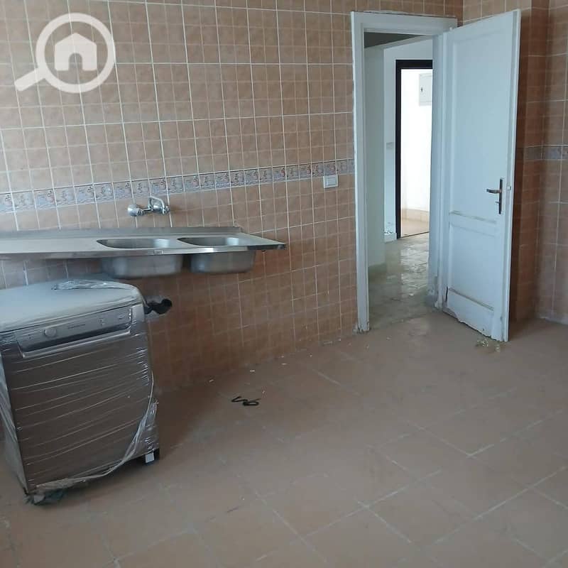 5 4b42bcbf-a9a6-4606-8321-7b0108927efc. jpg