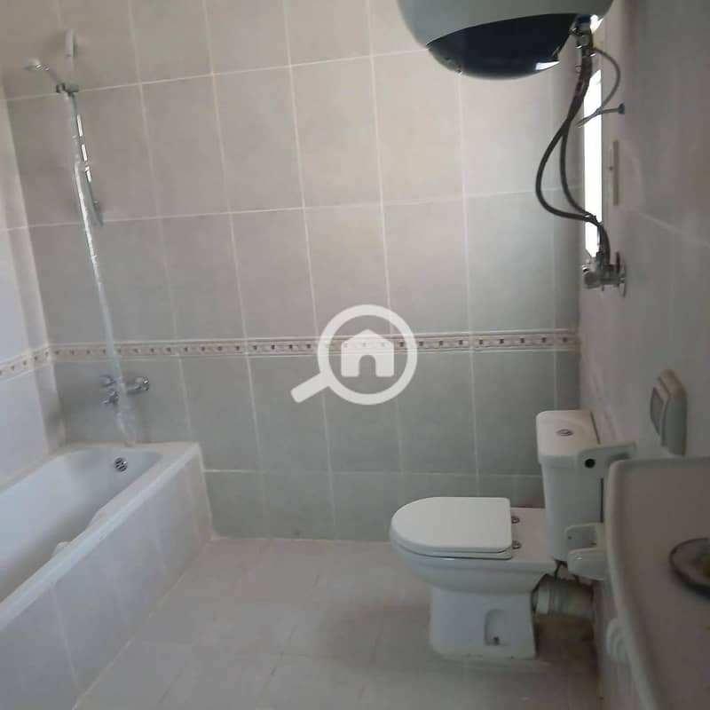 8 8cfded36-7ab0-4c1e-8990-b15d74fcf099. jpg