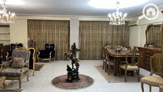 شقة 4 غرف نوم للبيع في مدينة نصر، القاهرة - IMG-20251207-WA0038. jpg