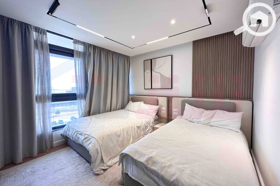 11 WhatsApp Image 2025-09-07 at 1.48. 39 PM. jpg