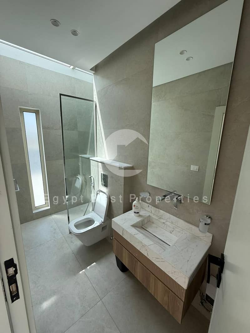 9 6648790d-6a80-4526-890f-fabc33dde5c1. jpeg