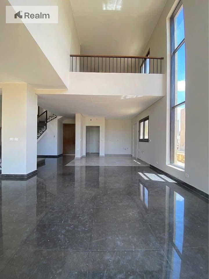 10 82229f33-f207-42f1-ab3c-8dfa75d129f5. jpg