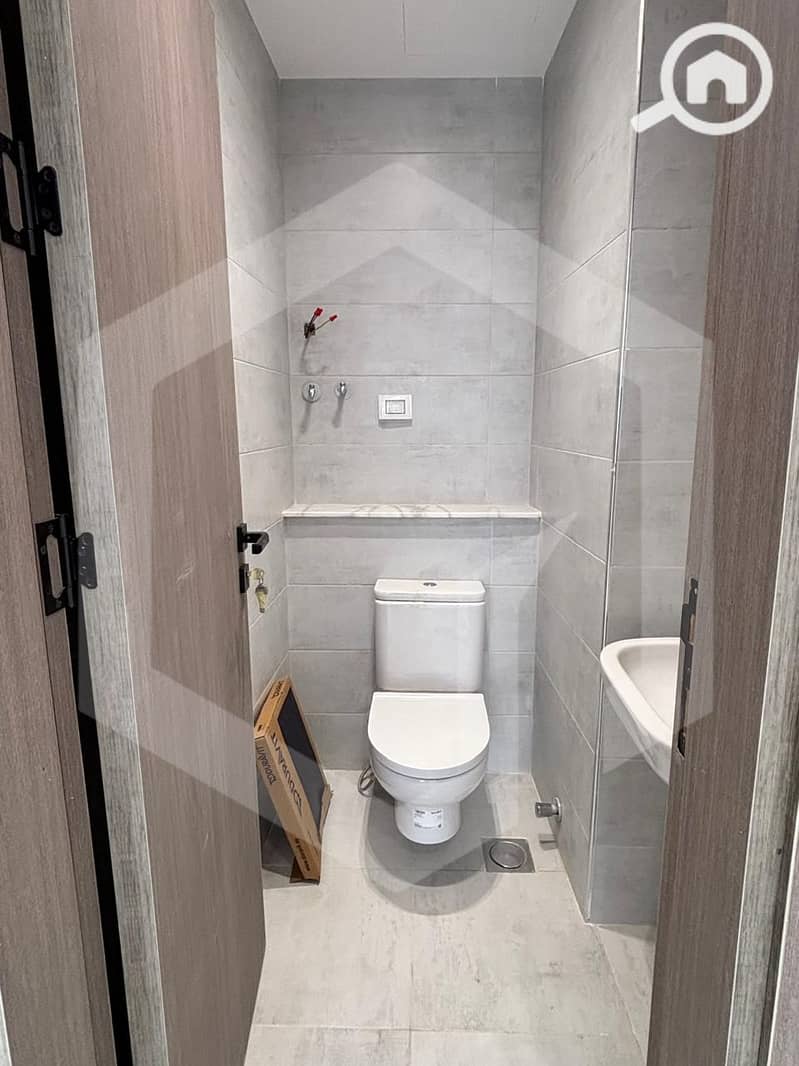 5 Central Avenue 5. jpg