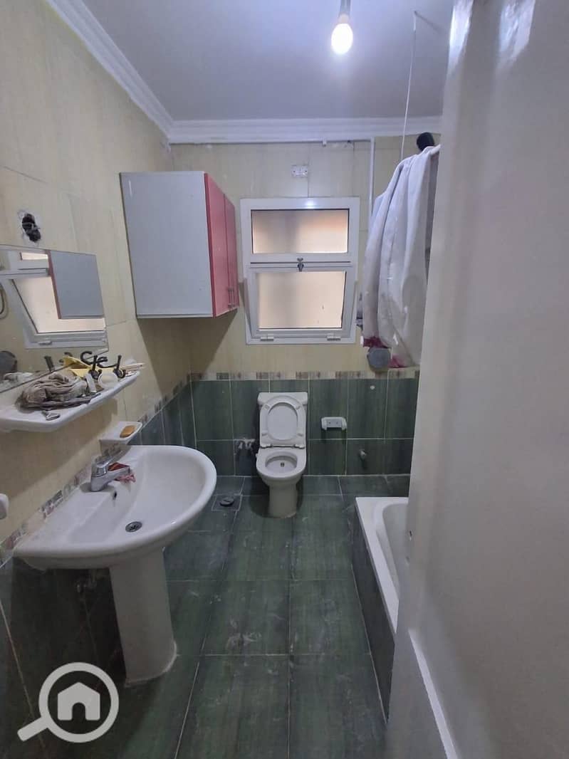 9 a8d064a2-aaae-4002-9ab6-247e009fa990. jpg