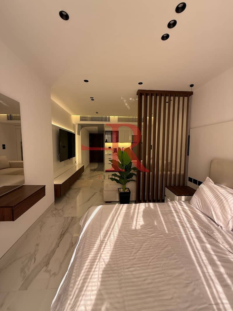 3 WhatsApp Image 2025-12-08 at 1.31. 36 PM (2). jpeg