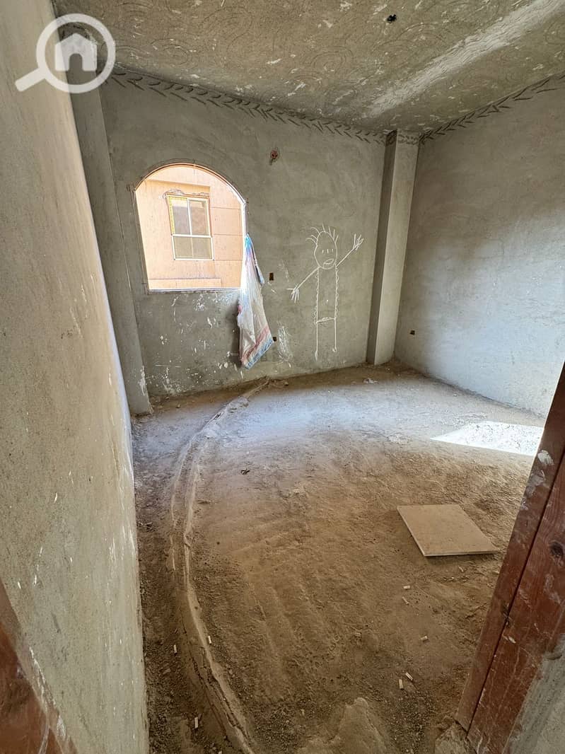 7 4afc4f3c-f2f9-4c19-ba00-cba593581ad3. jpeg