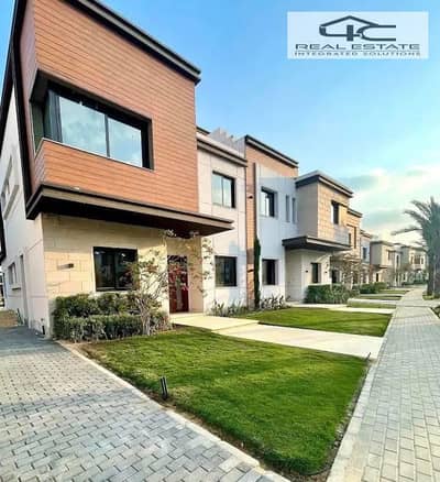 5 Bedroom Twin House for Sale in New Cairo, Cairo - WhatsApp Image 2025-11-23 at 11.41. 42 PM (3). jpeg