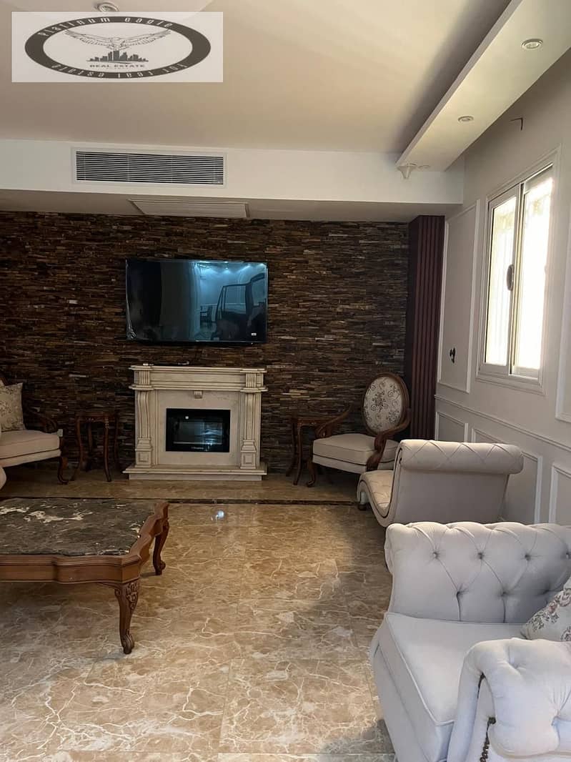 4 4678b903-6c08-4d69-b585-b3117f496bc3. jpg